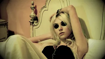 The Pretty Reckless - Make Me Wanna Die